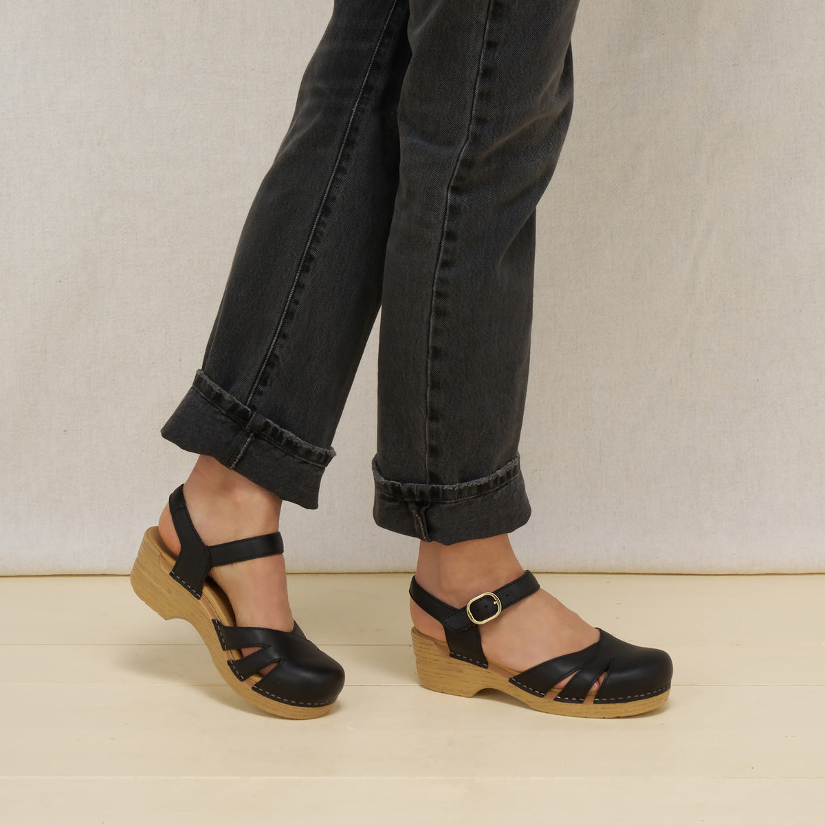 Margreta Black Leather Dansko Women|For Work