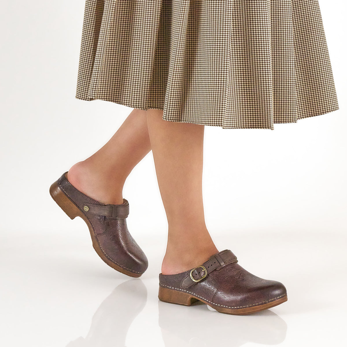 Millie Chocolate Tooled Dansko Women|For Work